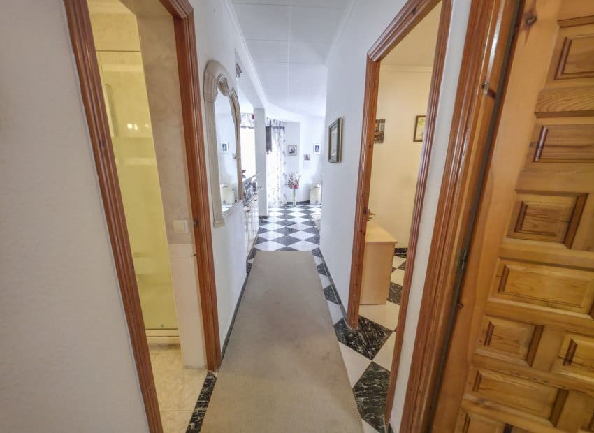 3 Zimmer Villa zu verkaufen in San Luis mit Pool - 475.000 € (Ref: 10006816)