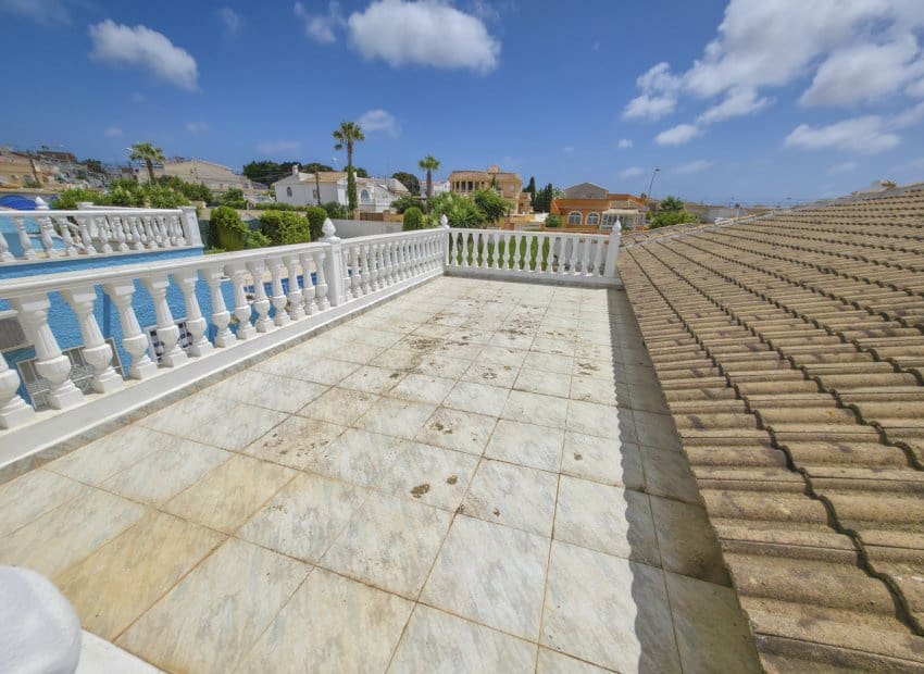 3 Zimmer Villa zu verkaufen in San Luis mit Pool - 475.000 € (Ref: 10006816)