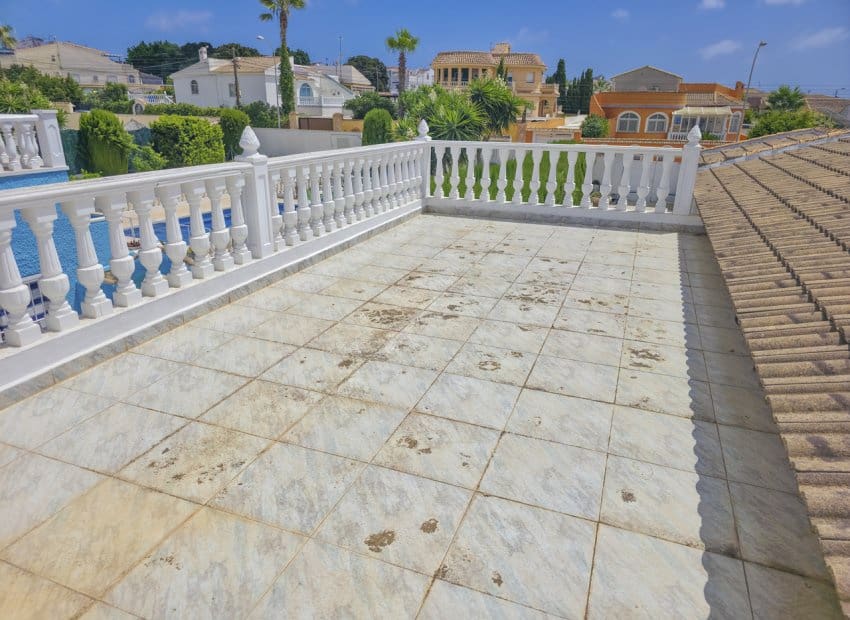 3 Zimmer Villa zu verkaufen in San Luis mit Pool - 475.000 € (Ref: 10006816)