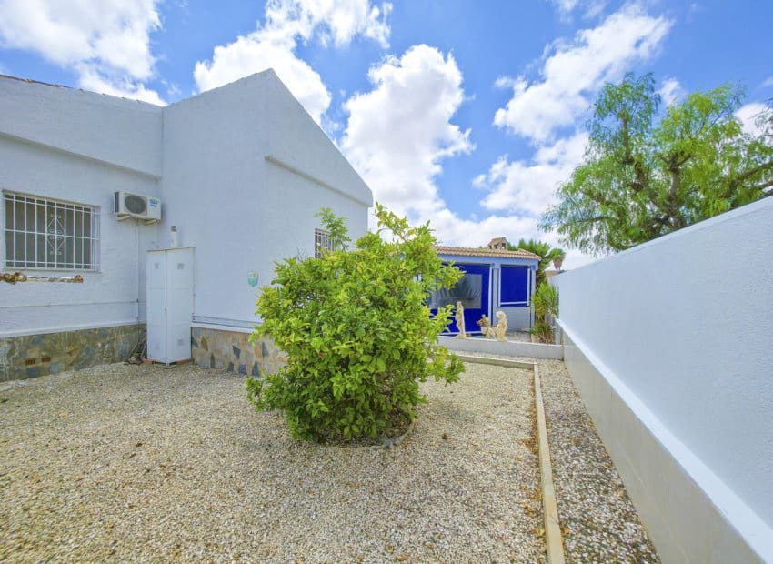 3 Zimmer Villa zu verkaufen in San Luis mit Pool - 475.000 € (Ref: 10006816)