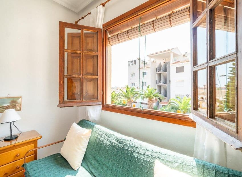 1 soveværelse Lejlighed til salg i Torrevieja med swimmingpool - € 149.000 (Ref: 10006817)