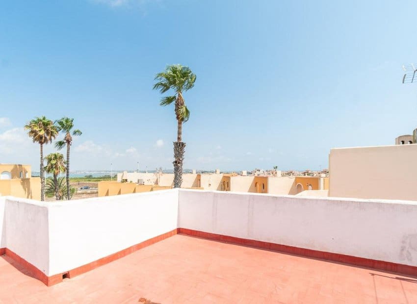 1 soveværelse Lejlighed til salg i Torrevieja med swimmingpool - € 149.000 (Ref: 10006817)