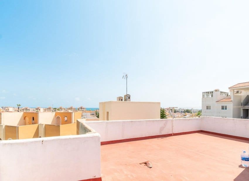 1 soveværelse Lejlighed til salg i Torrevieja med swimmingpool - € 149.000 (Ref: 10006817)