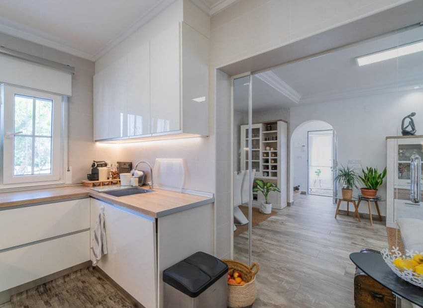 4 slaapkamer Villa te koop in Filipinas met zwembad - € 365.000 (Ref: 10006818)
