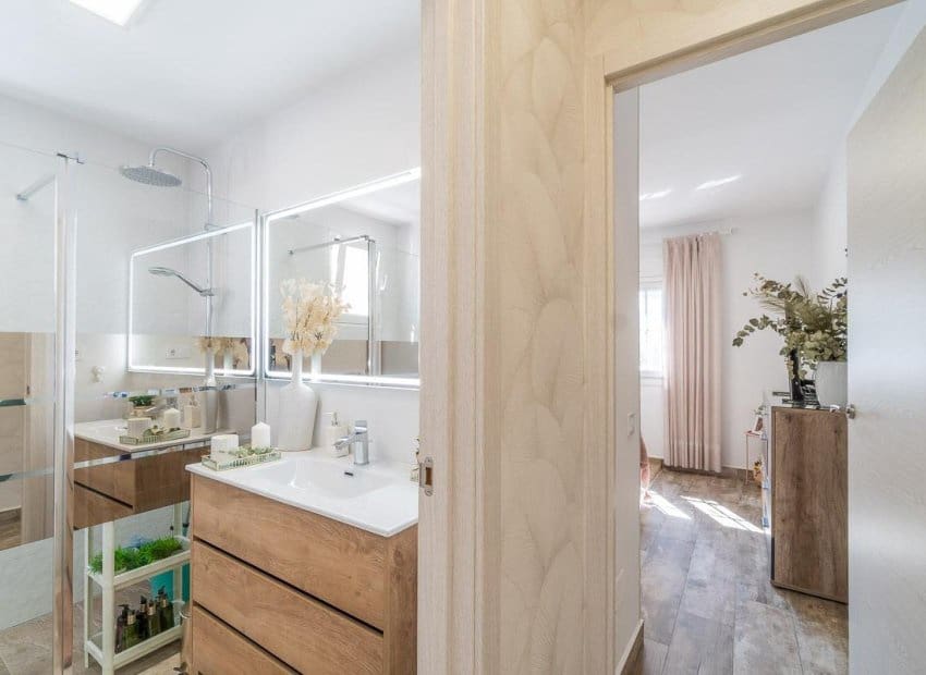 4 slaapkamer Villa te koop in Filipinas met zwembad - € 365.000 (Ref: 10006818)