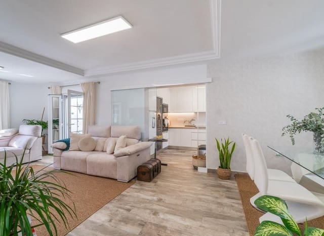 4 slaapkamer Villa te koop in Las Filipinas met zwembad - € 365.000 (Ref: 10006818)