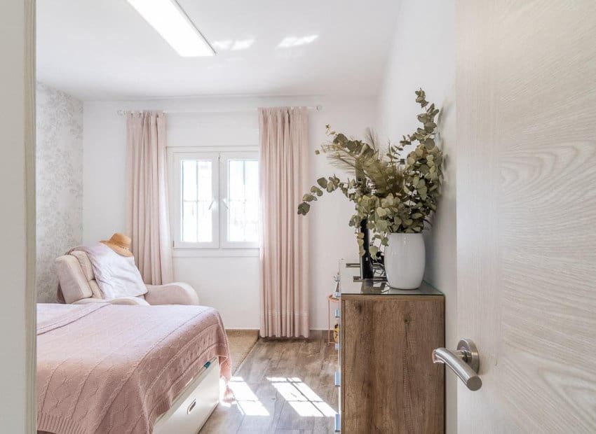 4 slaapkamer Villa te koop in Filipinas met zwembad - € 365.000 (Ref: 10006818)