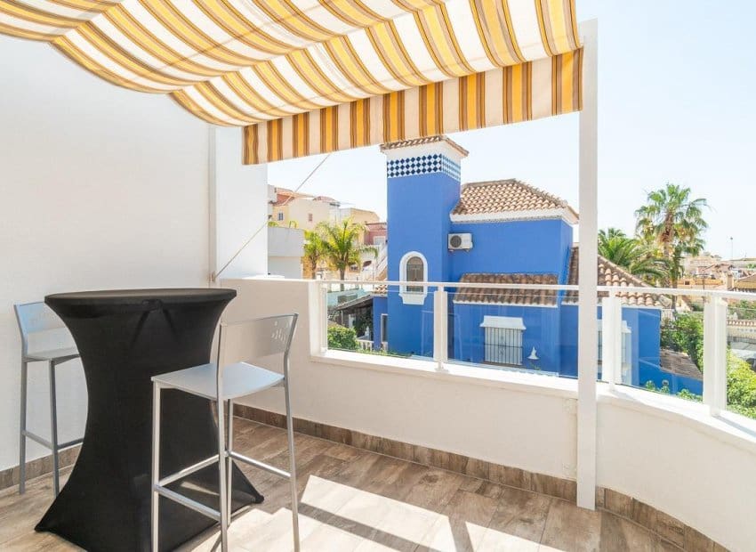 4 slaapkamer Villa te koop in Filipinas met zwembad - € 365.000 (Ref: 10006818)