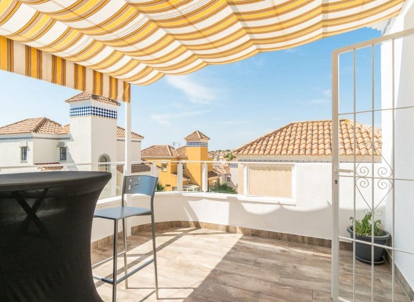 4 slaapkamer Villa te koop in Filipinas met zwembad - € 365.000 (Ref: 10006818)