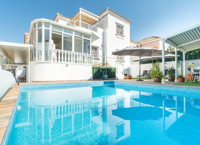 4 slaapkamer Villa te koop in Las Filipinas met zwembad - € 365.000 (Ref: 10006818)