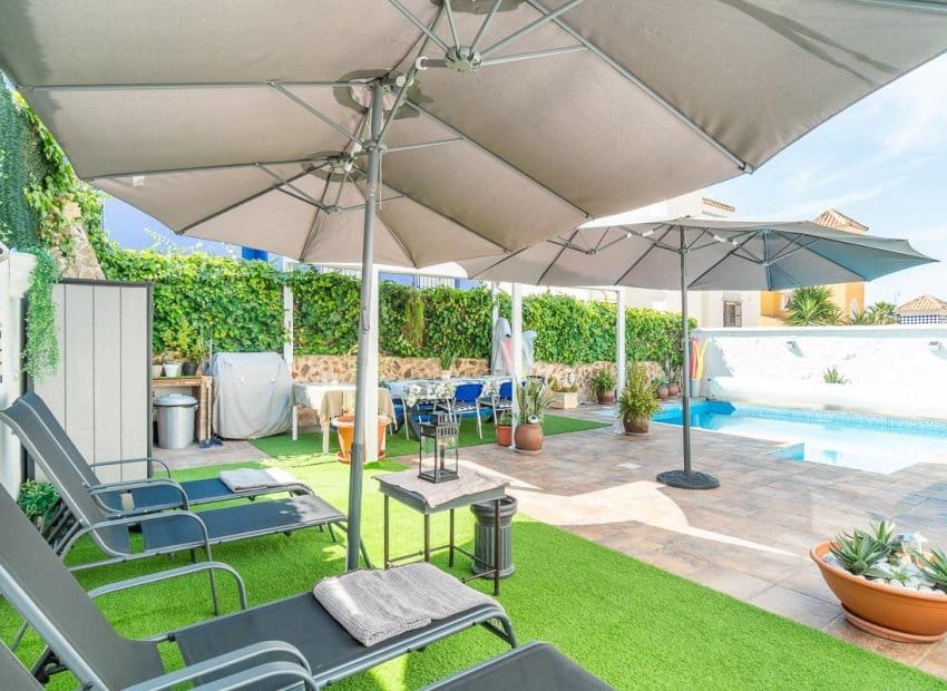 4 slaapkamer Villa te koop in Filipinas met zwembad - € 365.000 (Ref: 10006818)
