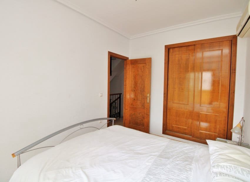 3 soveværelse Byhus til salg i Villamartin med swimmingpool - € 199.950 (Ref: 10019720)