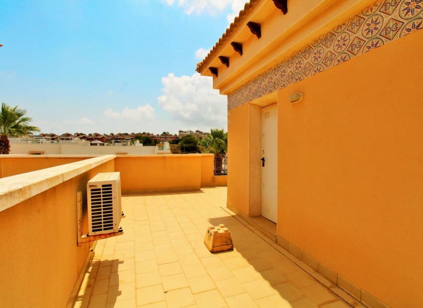 3 soveværelse Byhus til salg i Villamartin med swimmingpool - € 199.950 (Ref: 10019720)