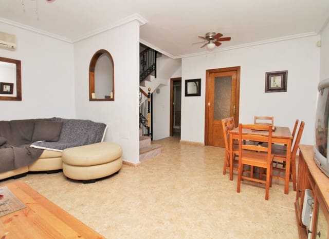 3 soveværelse Byhus til salg i Villamartin, Orihuela med swimmingpool - € 199.950 (Ref: 10019720)