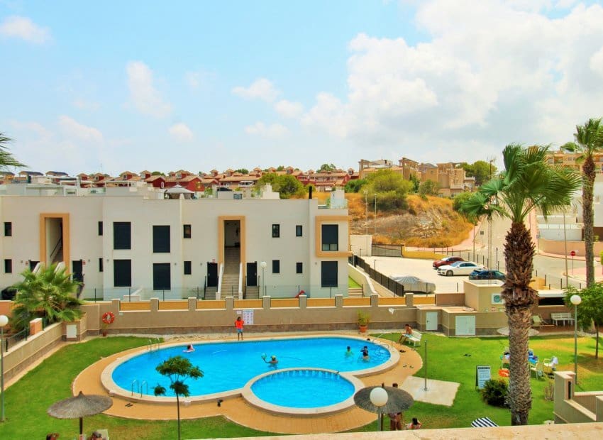 3 soveværelse Byhus til salg i Villamartin med swimmingpool - € 199.950 (Ref: 10019720)