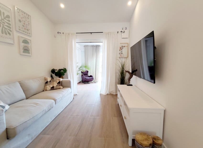 Casa de 3 habitaciones en Playa Flamenca en venta - 204.000 € (Ref: 10019722)