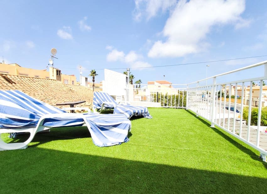 Casa de 3 habitaciones en Playa Flamenca en venta - 204.000 € (Ref: 10019722)