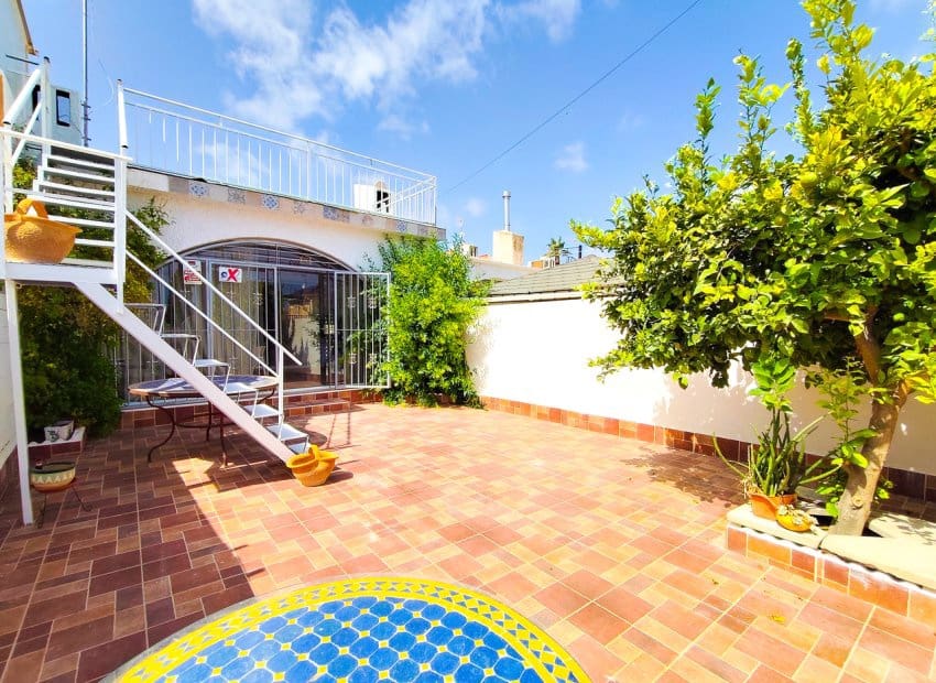 Casa de 3 habitaciones en Playa Flamenca en venta - 204.000 € (Ref: 10019722)