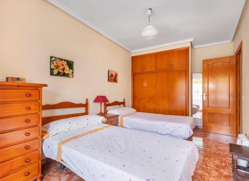 Apartamento de 3 habitaciones en Torrevieja en venta - 219.900 € (Ref: 10019723)