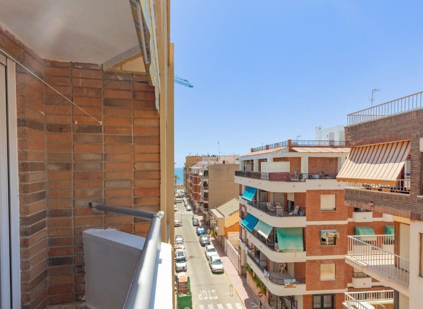 Apartamento de 3 habitaciones en Torrevieja en venta - 219.900 € (Ref: 10019723)
