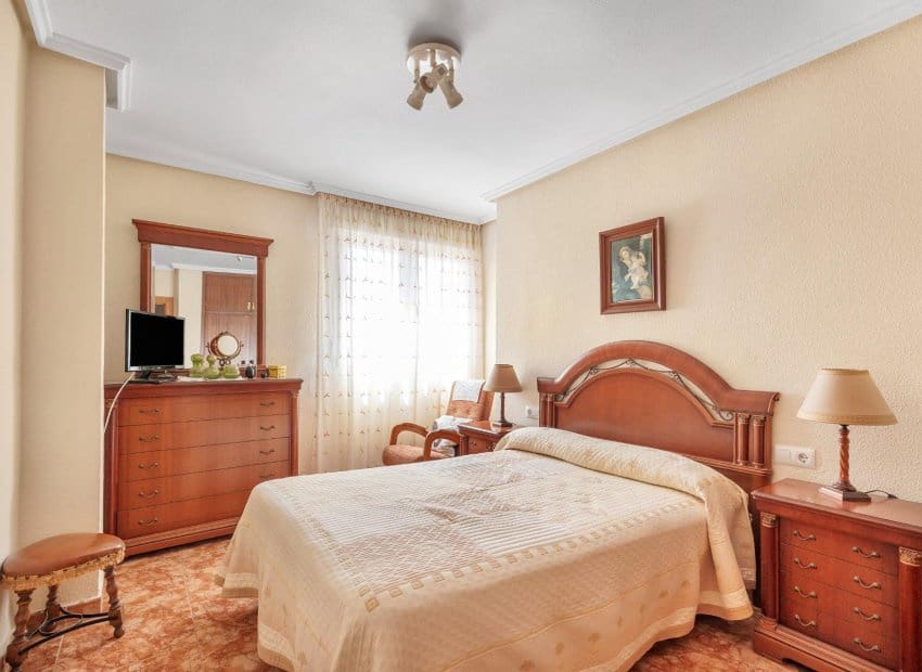 Apartamento de 3 habitaciones en Torrevieja en venta - 219.900 € (Ref: 10019723)
