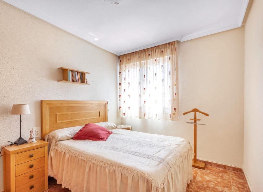 Apartamento de 3 habitaciones en Torrevieja en venta - 219.900 € (Ref: 10019723)