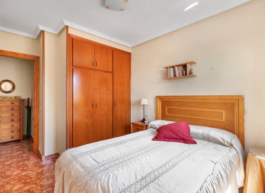 Apartamento de 3 habitaciones en Torrevieja en venta - 219.900 € (Ref: 10019723)
