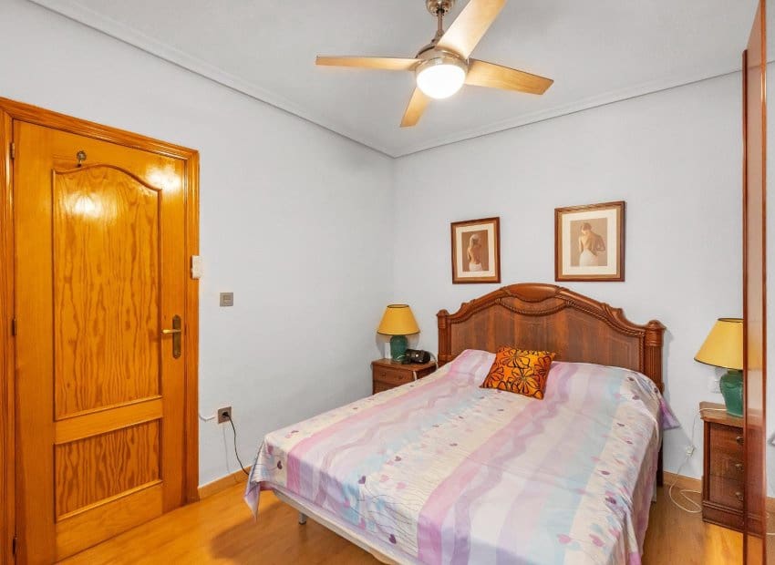2 soveværelse Lejlighed til salg i Torrevieja - € 169.900 (Ref: 10019724)