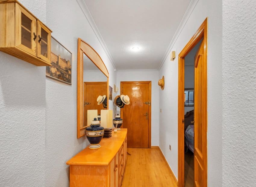 2 soveværelse Lejlighed til salg i Torrevieja - € 169.900 (Ref: 10019724)
