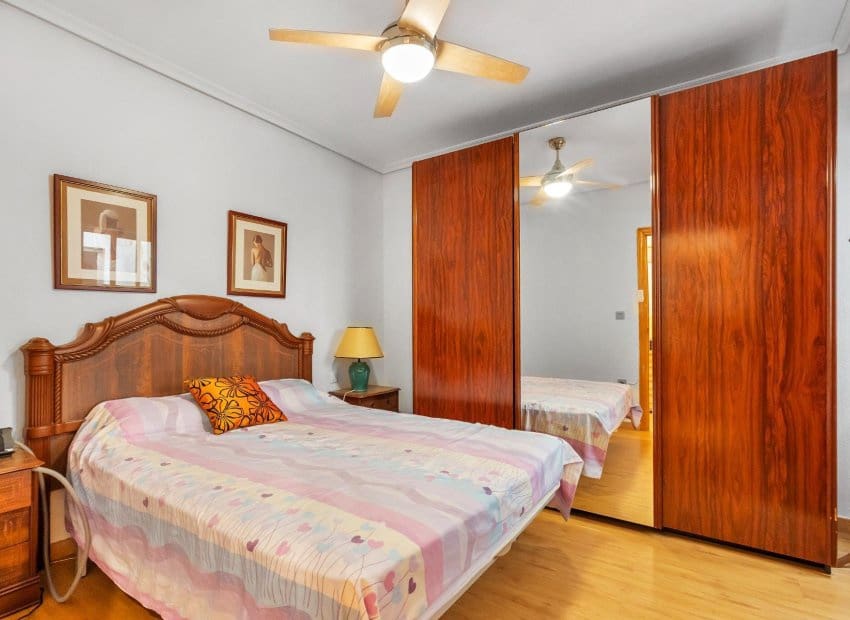 2 soveværelse Lejlighed til salg i Torrevieja - € 169.900 (Ref: 10019724)