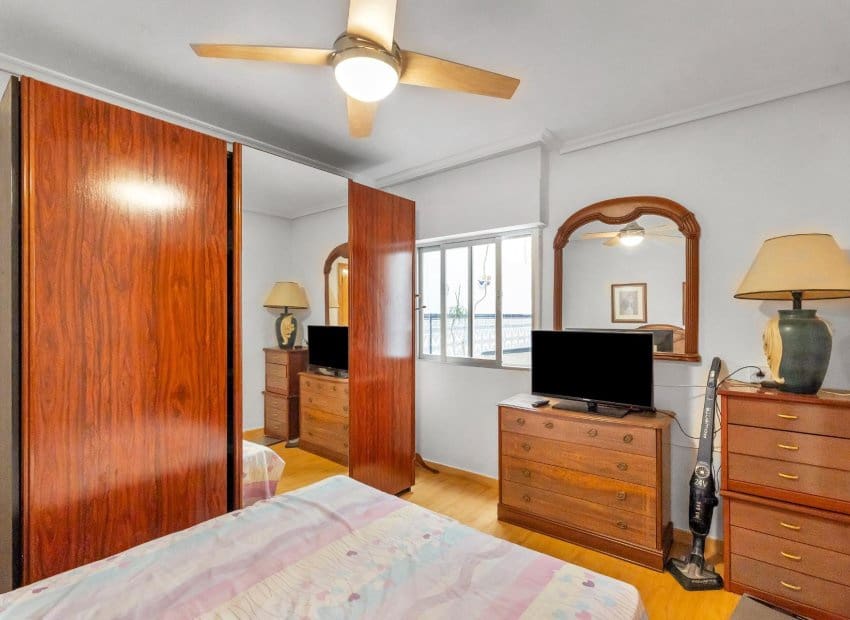 2 soveværelse Lejlighed til salg i Torrevieja - € 169.900 (Ref: 10019724)