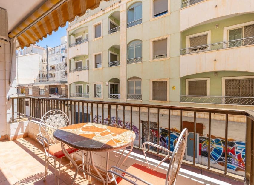 2 soveværelse Lejlighed til salg i Torrevieja - € 169.900 (Ref: 10019724)