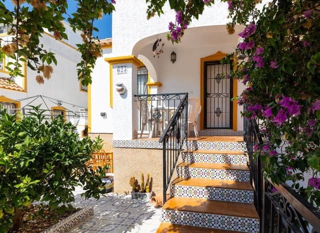 3 soveværelse Villa til salg i Vistabella, Orihuela med swimmingpool - € 218.000 (Ref: 10019727)