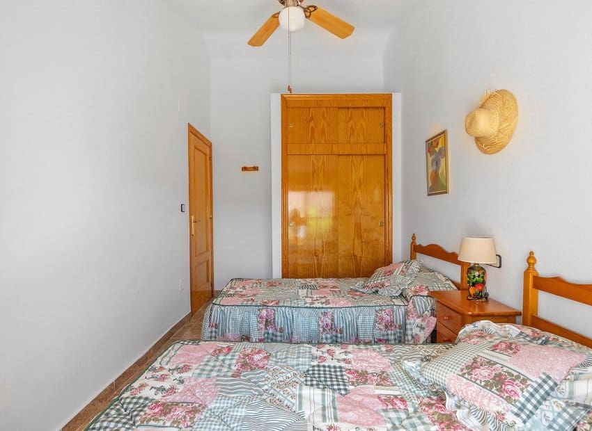 3 bedroom Villa for sale in Los Alcazares - € 159,000 (Ref: 10019728)