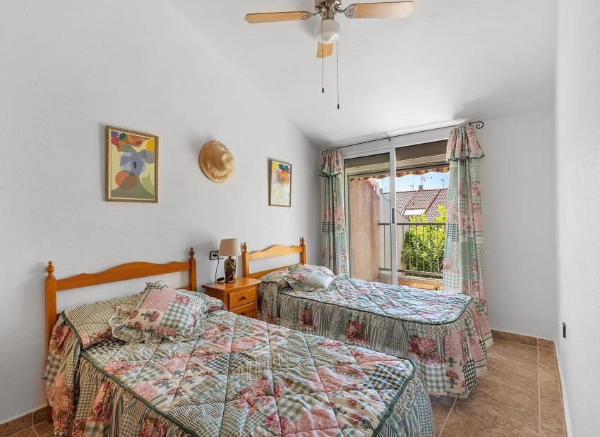 3 bedroom Villa for sale in Los Alcazares - € 159,000 (Ref: 10019728)