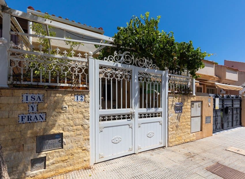 3 bedroom Villa for sale in Los Alcazares - € 159,000 (Ref: 10019728)