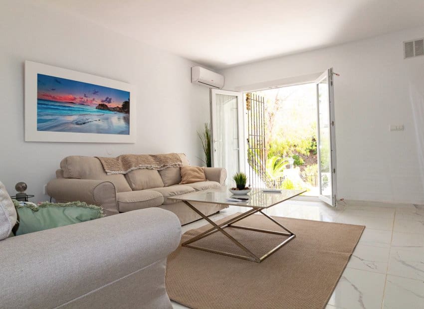 4 sovrum Hus till salu i Villamartin med pool - 325 000 € (Ref: 10019729)