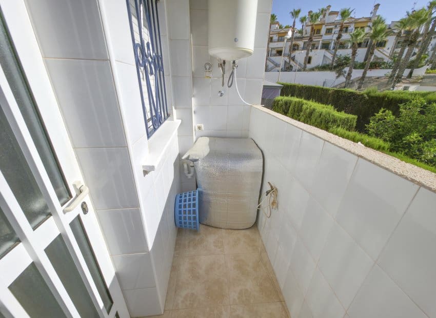Apartamento de 2 habitaciones en Villamartin en venta con piscina - 149.950 € (Ref: 10019731)