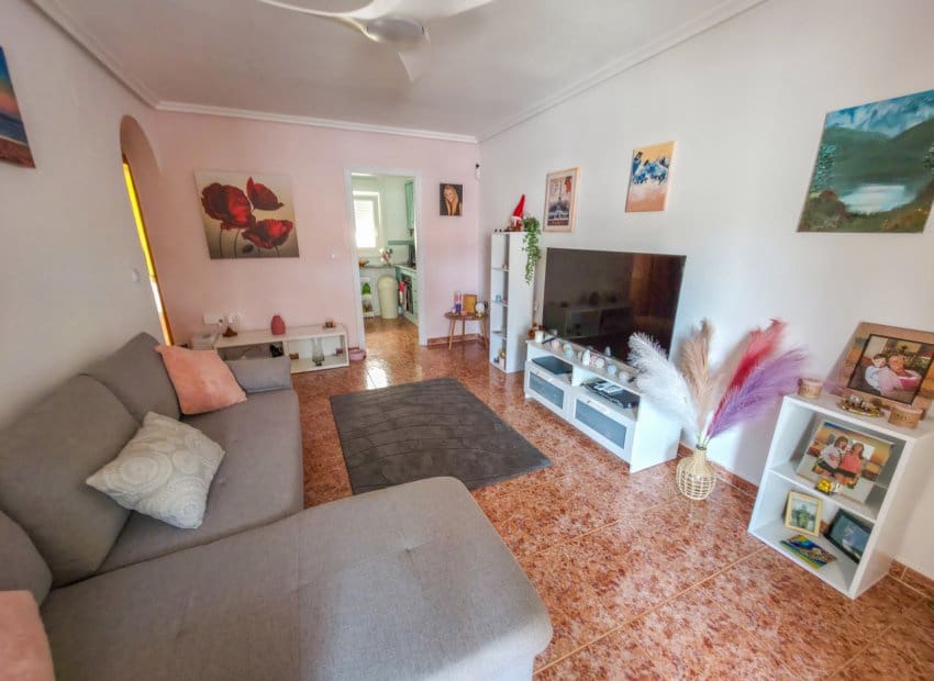 2 makuuhuone Huoneisto myytävänä paikassa Orihuela mukana uima-altaan - 135 000 € (Ref: 10019732)