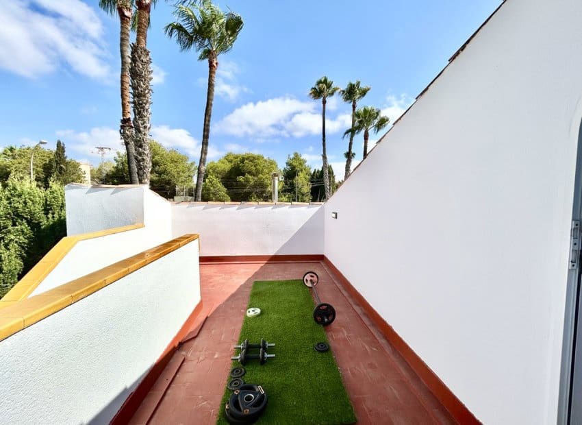 3 soveværelse Villa til salg i Villamartin med swimmingpool - € 524.995 (Ref: 10019733)