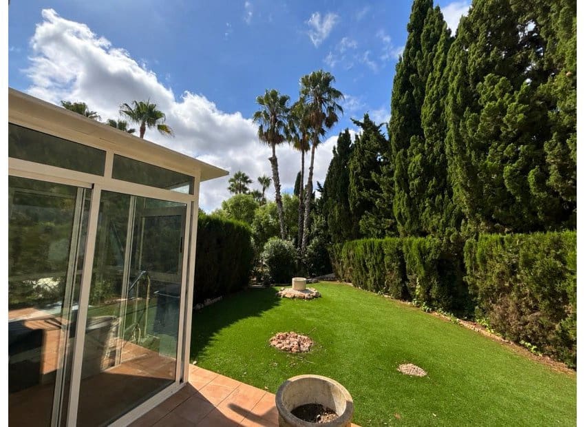 3 soveværelse Villa til salg i Villamartin med swimmingpool - € 524.995 (Ref: 10019733)