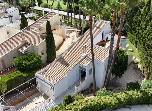 3 soveværelse Villa til salg i Villamartin, Orihuela med swimmingpool - € 524.995 (Ref: 10019733)