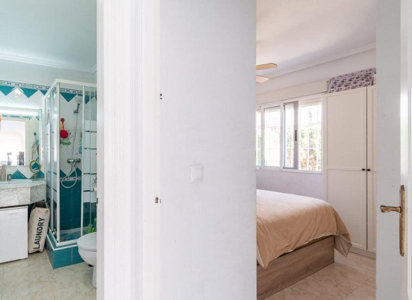 3 camera da letto Villa in vendita in Playa Flamenca con piscina - 209.000 € (Rif: 10019735)