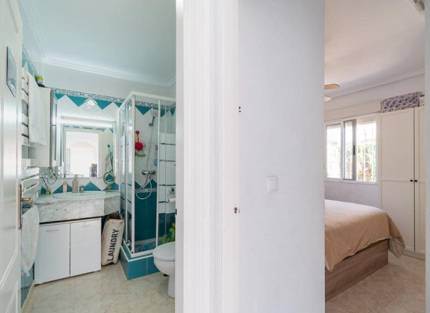 3 camera da letto Villa in vendita in Playa Flamenca con piscina - 209.000 € (Rif: 10019735)