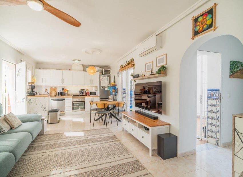3 camera da letto Villa in vendita in Playa Flamenca con piscina - 209.000 € (Rif: 10019735)