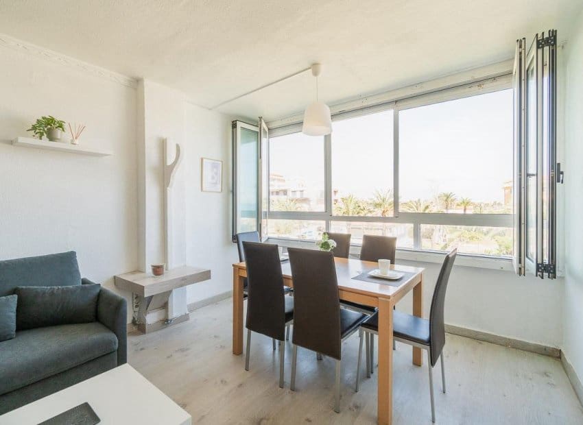 2 sovrum Lägenhet till salu i Punta Prima med pool - 219 000 € (Ref: 10019736)
