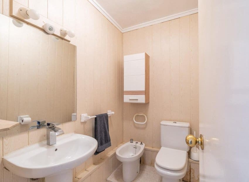 2 sovrum Lägenhet till salu i Punta Prima med pool - 219 000 € (Ref: 10019736)