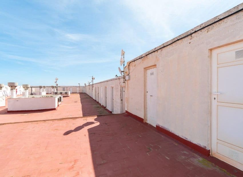 2 sovrum Lägenhet till salu i Punta Prima med pool - 219 000 € (Ref: 10019736)