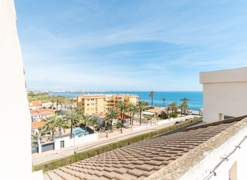2 sovrum Lägenhet till salu i Punta Prima med pool - 219 000 € (Ref: 10019736)