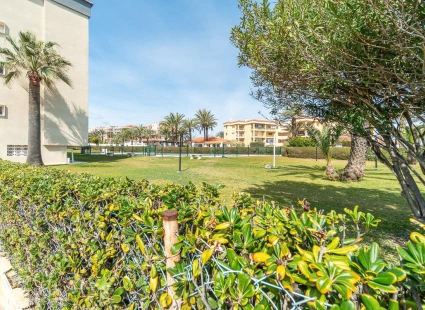 2 sovrum Lägenhet till salu i Punta Prima med pool - 219 000 € (Ref: 10019736)